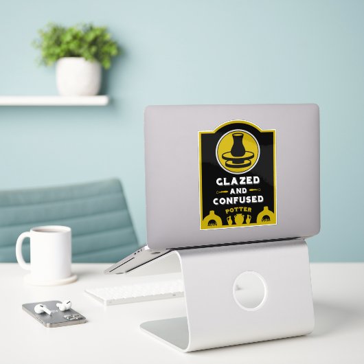 Sticker Poterie de studio en céramique (Ordinateur portable sur le bureau)
