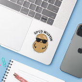 Sticker Pun de pomme de terre amusant pour Muffin Pud (Ordinateur portable avec iPhone)
