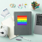 Sticker Rainbow Striped Love is Love Gay pride LGBTQ (Couverture iPad)
