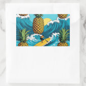 Sticker Rectangulaire Ananas Surfer : Aventure tropicale estivale (Sac)