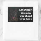 Sticker Rectangulaire Attention berger allemand vit ici (Sac)