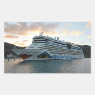 Sticker Rectangulaire Bateau de croisière AIDAluna dans Road Town sur To