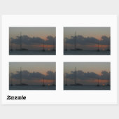 Sticker Rectangulaire Bateaux à voile dans Sunset Tropical Seascape (Feuille)