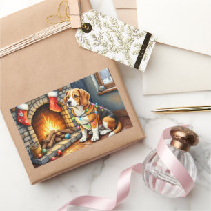 Sticker Rectangulaire Beagle assis près de la cheminée avec des lumières