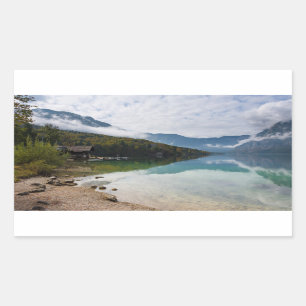 Sticker Rectangulaire Cabine à côté de lac Bohinj en Slovénie