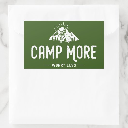 Sticker Rectangulaire Camp Plus S'Inquiéter Moins (Sac)
