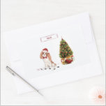 Sticker Rectangulaire Cavalier King Charles Spaniel Funny Christmas Chie<br><div class="desc">Cette race spéciale,  le roi Cavalier Charles Spaniel est prêt pour Noël. Portant des accessoires amusants,  et laissant des empreintes de pattes boueux,  il vous gagnera avec des puns. Un cadeau parfait pour l'amoureux des chiens.</div>