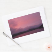 Sticker Rectangulaire Coucher de soleil violet sur le lac Arrowhead (Enveloppe)