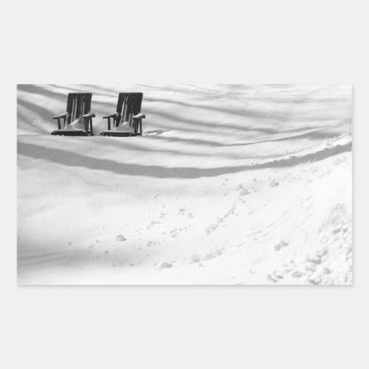Sticker Rectangulaire Deux Chaises Ensevelies Dans La Neige (Devant)