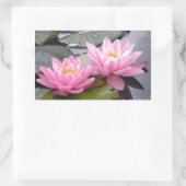 Sticker Rectangulaire Deux nénuphars roses sauvages dans un étang (Sac)