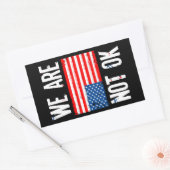 Sticker Rectangulaire Drapeau Américain à l'Envers de Protestation Nous  (Enveloppe)