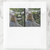 Sticker Rectangulaire Écureuil de terrain amusant Descends de ma pelouse (Sac)