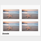 Sticker Rectangulaire Étoile de mer allongée sur une plage (Feuille)