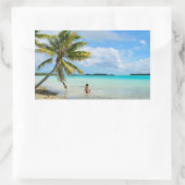 Sticker Rectangulaire Femme sous un bâton rectangle de palmier (Sac)