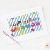 Sticker Rectangulaire Joyeux Cupcakes d'anniversaire avec des rayures" (Enveloppe)