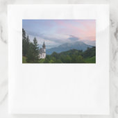 Sticker Rectangulaire L'église avec les Alpes au coucher du soleil (Sac)