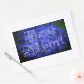 Sticker Rectangulaire Meilleure maman avec Arrière - plan de fleurs bleu (Enveloppe)