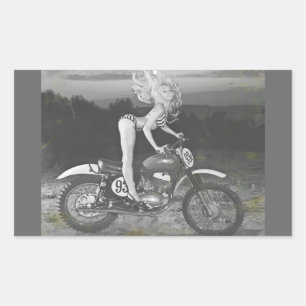 Sticker Rectangulaire MODÈLE vintage ET MODÈLE CHAUD.