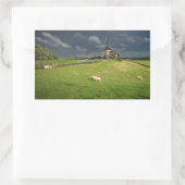 Sticker Rectangulaire Moutons avec moulins à vent sous des nuages sombre (Sac)