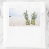 Sticker Rectangulaire Photo de 2 ananas sur une plage (Sac)