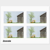 Sticker Rectangulaire Scène De Grange Avec Tracteur (Feuille)
