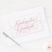 Sticker Rectangulaire Sweet Pink Script Kindergarten Graduate (Enveloppe)