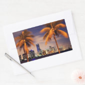 Sticker Rectangulaire USA, Floride, Miami skyline à la tombée de la nuit (Enveloppe)