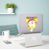 Sticker Retraité—Horloge d'alarme, conception populaire, (Ordinateur portable sur le bureau)