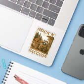 Sticker Rock'n' Raccoon (Ordinateur portable avec iPhone)