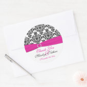 Sticker rond 3 pouces rose, blanc et noir Damask (Enveloppe)