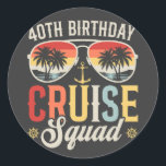 Sticker Rond 40E Anniversaire Croisière Escouade Famille Corres<br><div class="desc">40E Anniversaire Équipe de croisière Groupe de vacances Famille Correspondance Design Cadeau Classic Round Stickers Collection Classic.</div>