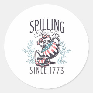 Sticker Rond 4 juillet Drôle De Déverser Le Thé Depuis 1773 Qua