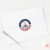 Sticker Rond 4 juillet Fille anniversaire avec drapeau américai (Enveloppe)