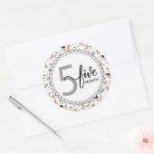 Sticker Rond 5 Mois Jalon bébé Giraffes et ballons (Enveloppe)