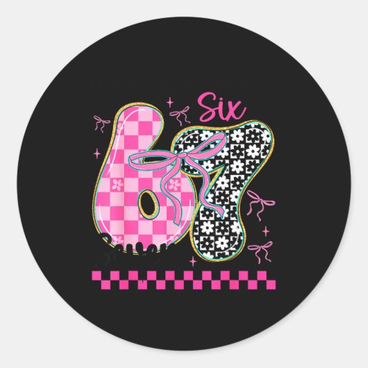 Sticker Rond 67 Funny Meme Filled With Hearts Six Seven Valenti (Devant)