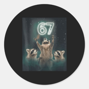 Sticker Rond 67 Meme Raton Laveur Hurle à la Lune 6 7 Drôle Biz