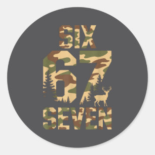 Sticker Rond 67 Six Seven Caméléon Cerf Buck Meme Drôle Chasse