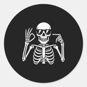 Sticker Rond 67 squelette drôle six sept Gen Alpha Halloween mo