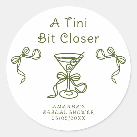Sticker Rond A Tini Bit Closer Baby shower  (Devant)
