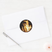 Sticker Rond A travers les flammes (Enveloppe)