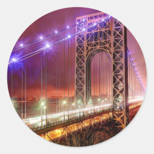 Sticker Rond A windy and rainy evening view from Fort Lee