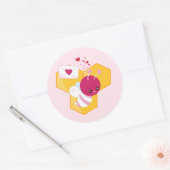 Sticker Rond Abeille mignonne aux Coeurs de Saint-Valentin rose (Enveloppe)