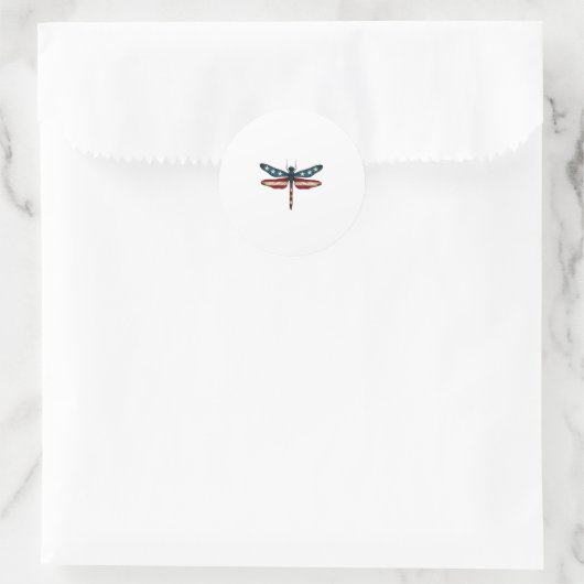 Sticker Rond American Flag Dragonfly Patriotic 4th of July Red (Sac)