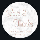 Sticker Rond Amour et Merci Marble Rose Gold Wedding Favor<br><div class="desc">Des autocollants modernes et simples de faveur de mariage avec le message "Amour et Merci" dans une police de caractères en or faux rose élégant et vos noms et date ci-dessous dans une police sans serif, sur un arrière - plan en marbre gris. Ces stickers chic sont parfaits pour ajouter...</div>