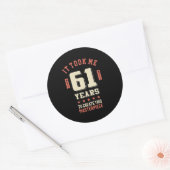 Sticker Rond Amusant 61 ans - 61e anniversaire Cadeau (Enveloppe)