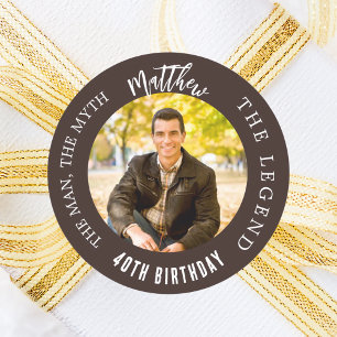 Sticker Rond Anniversaire brun photo homme mythe légende