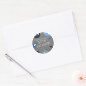 Sticker Rond Anniversaire dans l'espace Thème Alien Bleu Gris (Enveloppe)