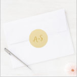 Sticker Rond Antonia Butter Jaune Mariage élégant<br><div class="desc">Autocollants de mariage élégants avec un design simple avec votre monogramme dans une police de script.</div>