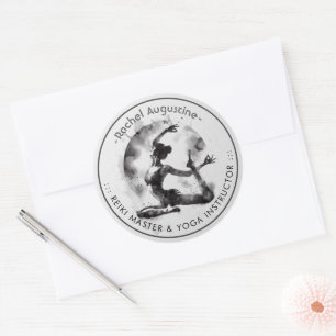 Sticker Rond Aquarelle Yoga Reiki Pose King Pigeon à une jambe