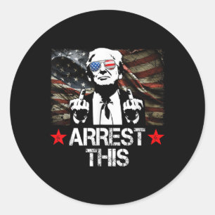 Sticker Rond Arrestation de Trump Fingers Pro Trump 2024